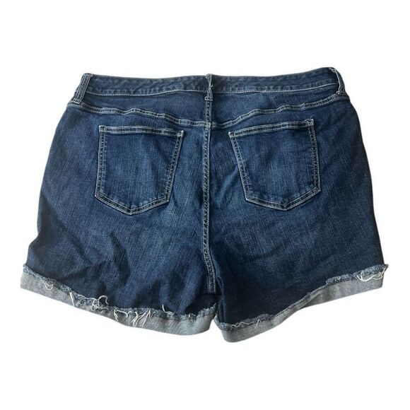 TORRID Shorts Stretch First at Fit Blue Denim Women Size 18 Button Fly Cuffed - Picture 10 of 11